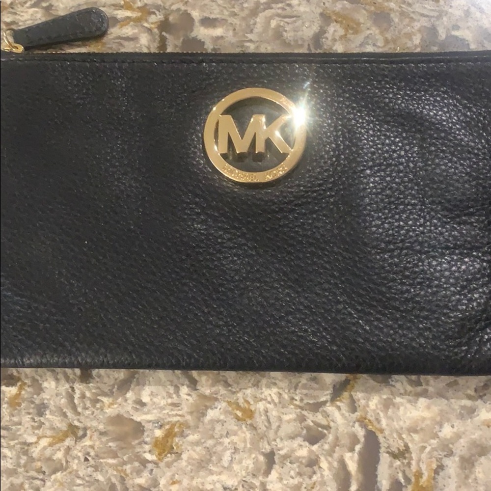 Mickeal kors MK wristlet